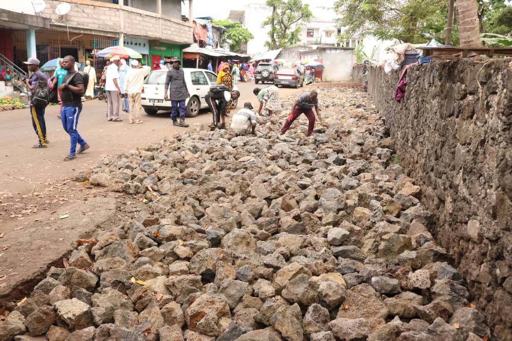 Assainissement du Petit marché de Moroni : Une opération de nettoyage a eu lieu ce dimanche